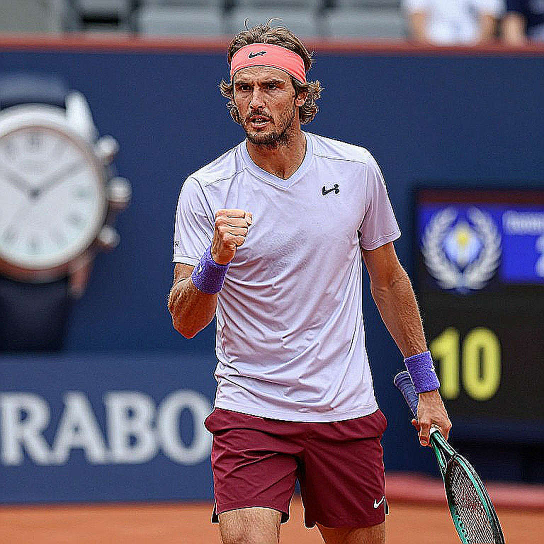 Osaka dằn vặt bản thân nhưng vẫn thắng Mertens ở US Open: Chiến thắng của sự kiên cường hay sự mong manh?