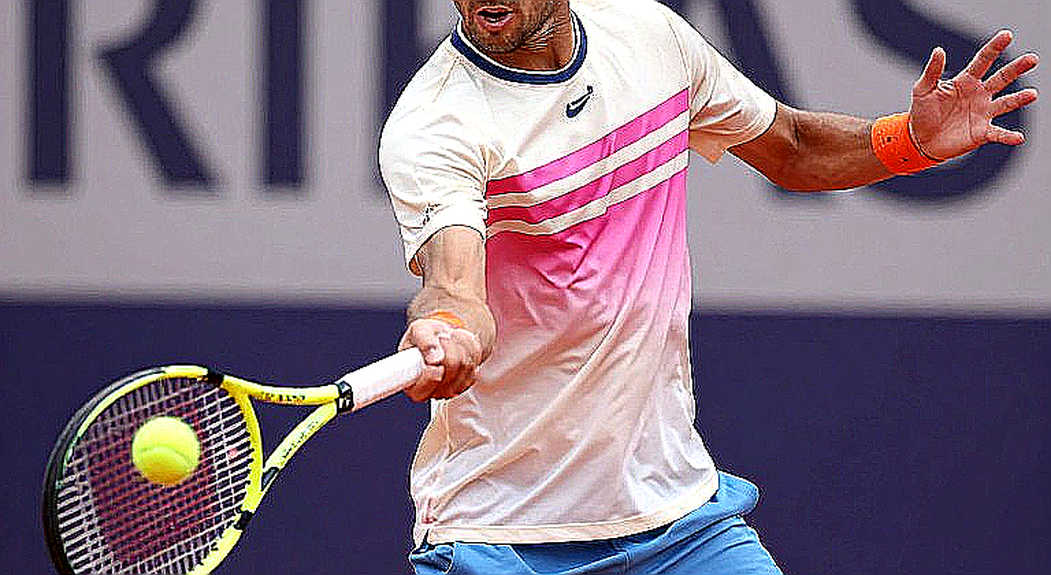 Osaka dằn vặt bản thân nhưng vẫn thắng Mertens ở US Open: Chiến thắng của sự kiên cường hay sự mong manh? Osaka dằn vặt bản thân nhưng vẫn thắng Mertens ở US Open: Chiến thắng của sự kiên cường hay sự mong manh?
