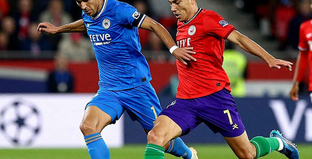Vietnam vs Thailand: The Midfield, a 33-and-34-Year-Old Centre-Back Pair, and a Trap That Isn't in the Ball Vietnam vs Thailand: The Midfield, a 33-and-34-Year-Old Centre-Back Pair, and a Trap That Isn't in the Ball