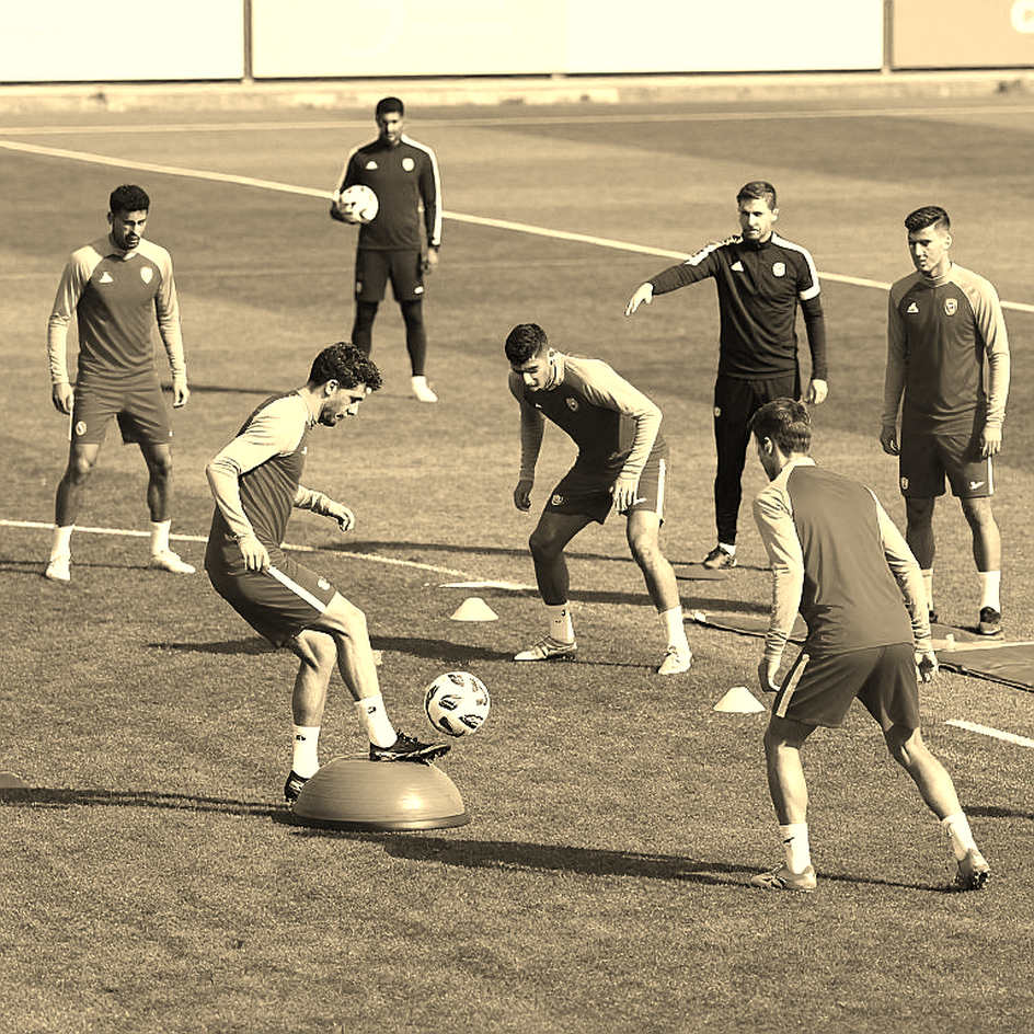 Hà Nội FC thua SL Nghệ An 1-4 tại Hàng Đẫy: Hàng công tạo cơ hội, tuyến phòng ngự đánh rơi trận đấu