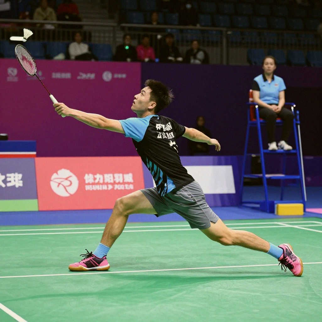 Nguyễn Tiến Minh thắng vòng loại Vietnam Open 2026: tuổi 43 đọc khoảng trống của một tay vợt đôi
