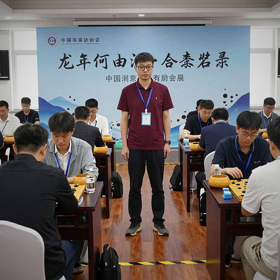 ChessBase Magazine số 225: một tiêu đề hứa Bent Larsen, một mục lục giao sản phẩm huấn luyện