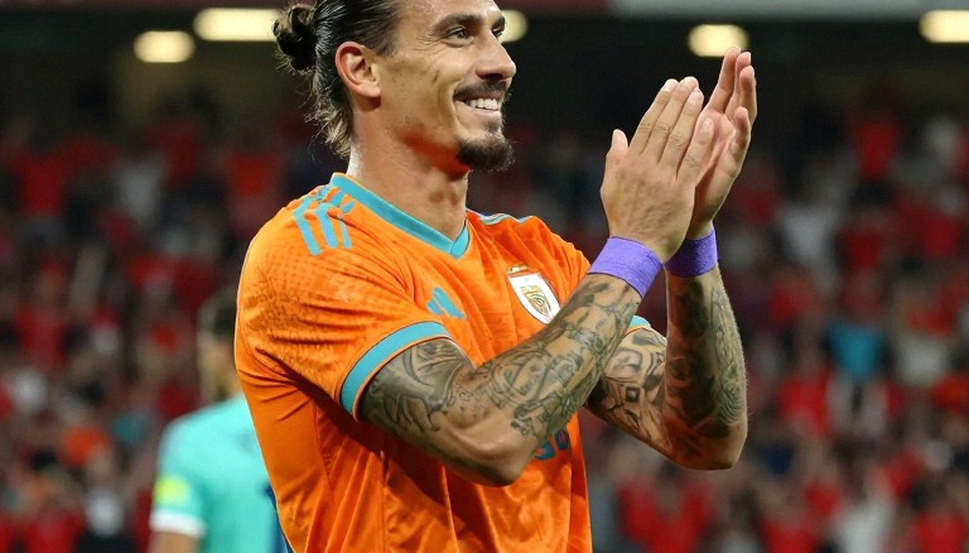 Milan và cánh trái bỏ ngỏ: từ vụ Estupinan đổ vỡ đến cái tên Daniel Svensson
