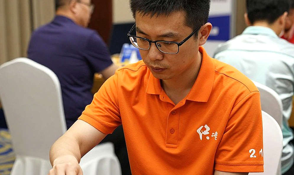 Prague 2026 và 27 ván cờ ngắn: ChessBase Magazine 225 mổ xẻ khoảng cách chuẩn bị